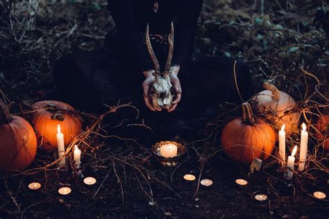 Exploring the Dark Arts: Black Magic Samhain Practices